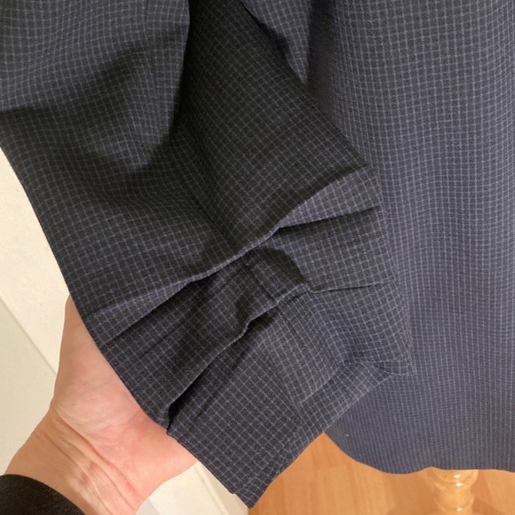 Babaton summer weight loose navy patterned blazer - Picture 4 of 11